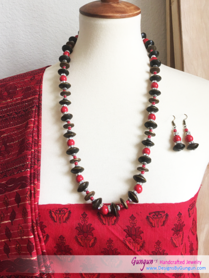 Wood Beads Necklace